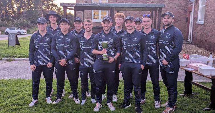 Delighted winners Hook Black Diamonds